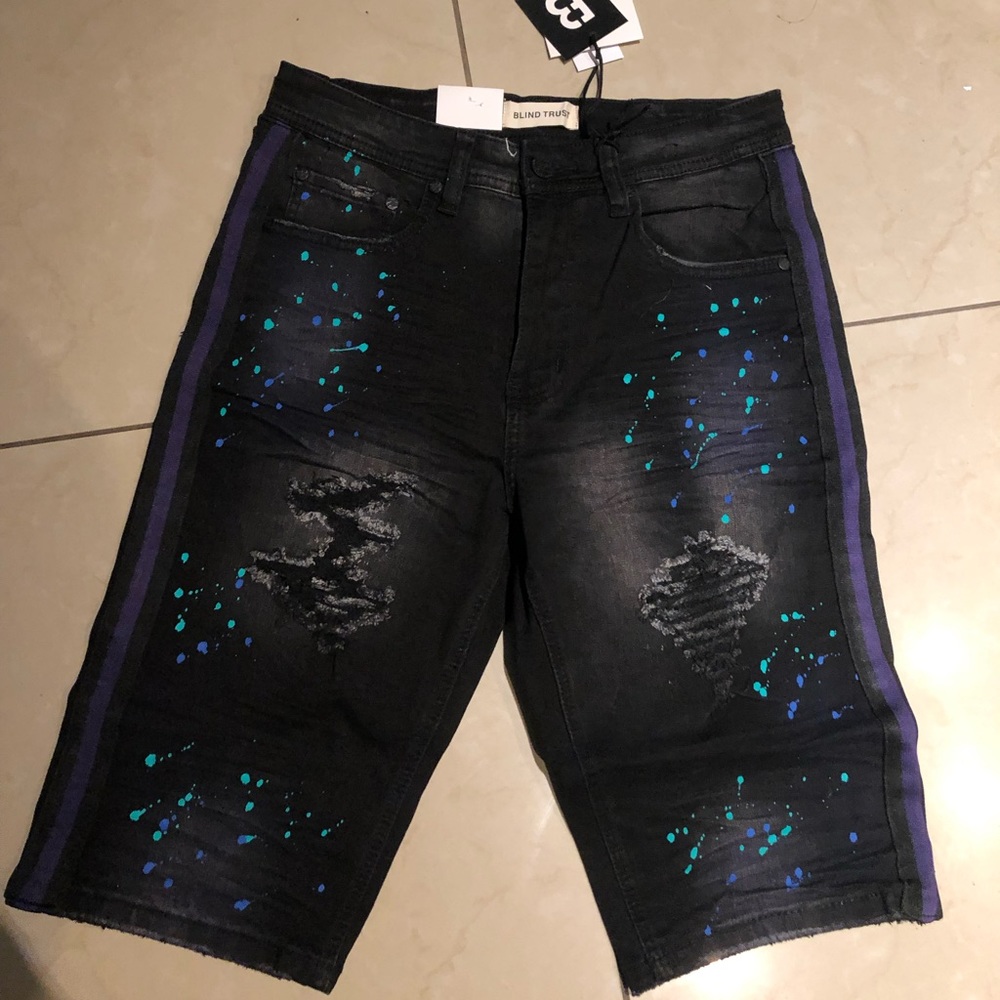 Blind trust shorts